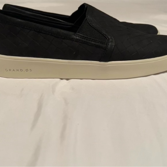 Cole Han Grand OS Black Slip On Size:8 Women’s Good Condition - Picture 2 of 8